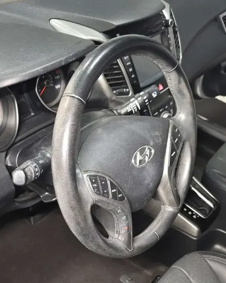 dirty steering wheel